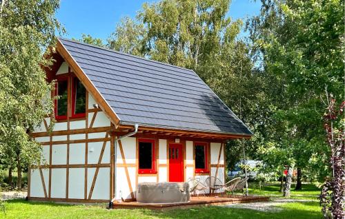 Awesome Home In Rowy With Wifi