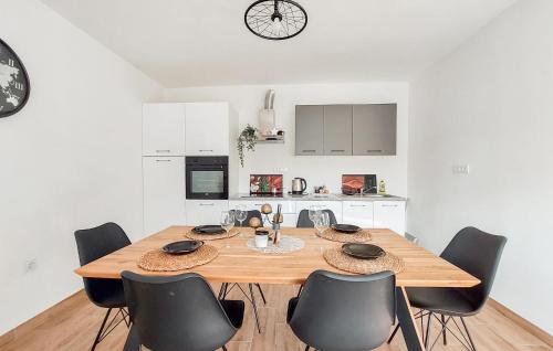 1 Bedroom Lovely Home In Labin