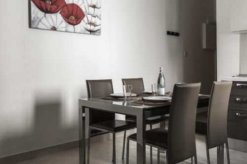 Fotografie z fotogalerie ubytování Portside Lodge v destinaci Marsaskala