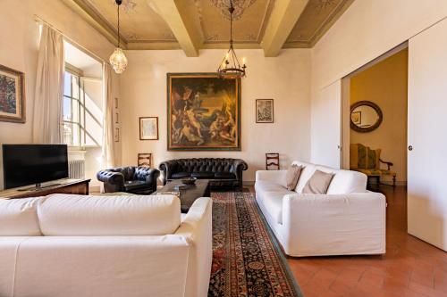 Santa Croce Dante's View Apartment with Terrace by Halldis