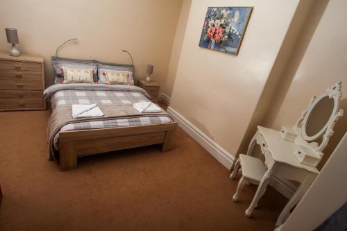 Gallery image of Banyan tree in Buxton