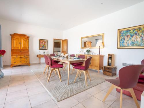 Villa Cacharel by Interhome