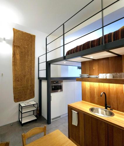 Stijlvolle loft met patio in de Acropolis buurt
