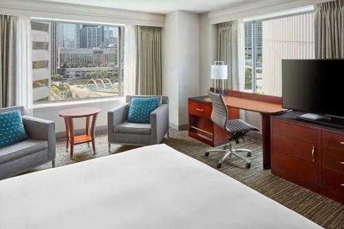 Marriott Downtown at CF Toronto Eaton Centre Image