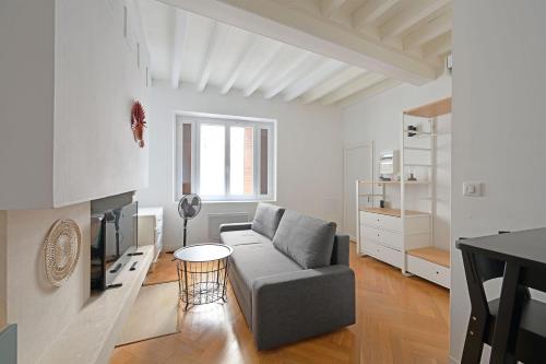 Studio Marie - Proche Théatres et Place des corps saints - WIFI