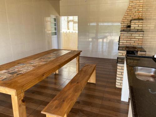 Φωτογραφία από το άλμπουμ του Chacara c piscina e churrasqueira em Mairinque SP σε Mairinque