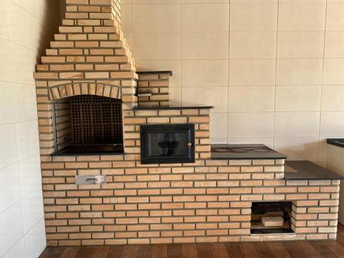 Φωτογραφία από το άλμπουμ του Chacara c piscina e churrasqueira em Mairinque SP σε Mairinque