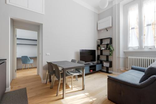 GuestHost - Mac Mahon - Urban Oasis Apartment!
