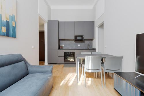 GuestHost - Mac Mahon - Urban Oasis Apartment!