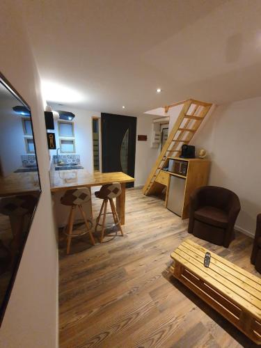 Logement village calme