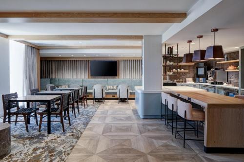 Zona de estar de Sheraton Fort Worth Downtown Hotel