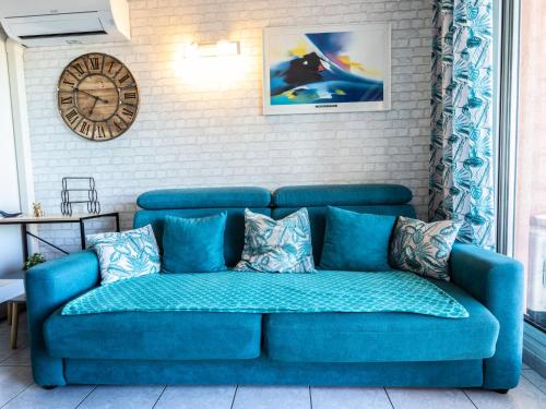 Apartment Les Colonnes de Circé by Interhome