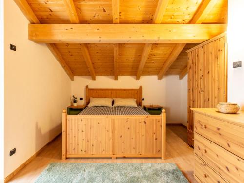 Ένα ή περισσότερα κρεβάτια σε δωμάτιο στο Holiday Home Giove by Interhome