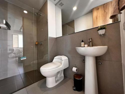 Koupelna v ubytování Lujoso apartamento central, nuevo y cómodo