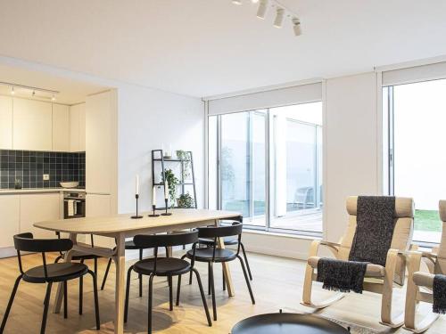 Saldanha Spacious Apt with AC Terrace and Garage
