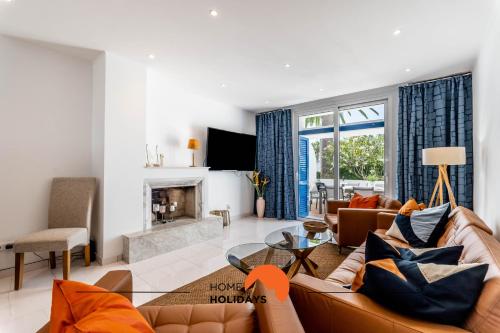 #220 Windmill Hill Pool & Views