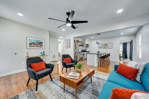 Photo de la galerie de l'établissement Artful Urban Bungalow Stylish Comfort in North Austin, à Austin