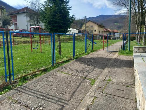 Γενική θέα στο βουνό ή θέα στο βουνό από  αυτό το δωμάτιο σε οικογενειακή κατοικία