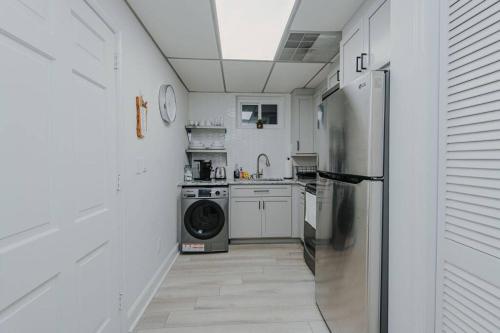 Dapur atau dapur kecil di Artopia Retreat and Marys Gatehouse
