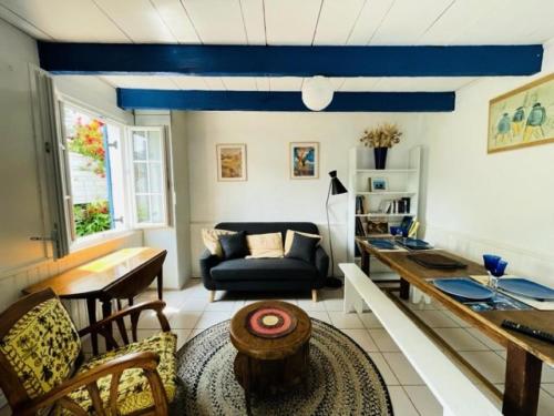 Photo de la galerie de l'établissement Résidence D38-tregastel - T’y Nima maison de pêcheur avec jardin clos MAE-9194, à Trégastel