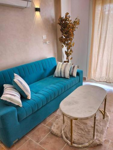 شاليه مميز يطل عالبسين والبحر للعائلات فقط اسره