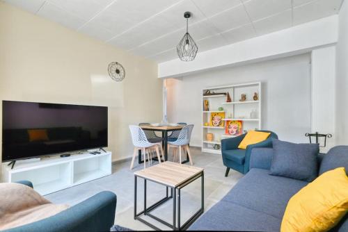 Belle Vue - T5 rénové avec balcon et parking