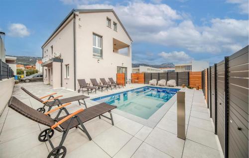 Beautiful Apartment In Kastel Novi