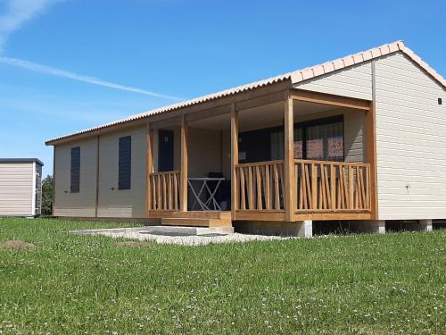 Chalet 3 chambres avec piscine chauffée, proche Golfe du Morbihan, idéal pour familles! - FR-1-783-5