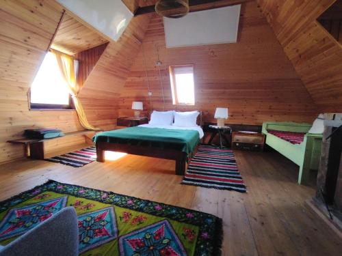 Легло или легла в стая в Small Apartment in Breb s Cosy Barn