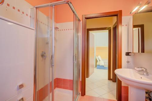 Kúpeľňa v ubytovaní Montebello Apartment - Happy Rentals