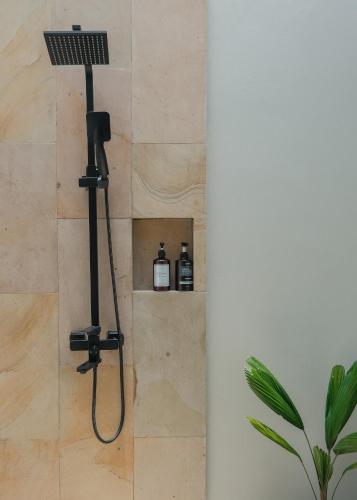 Imagen de la galería de Lunna Villa, en Kuta Lombok