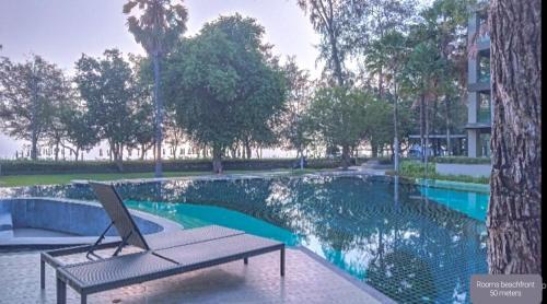 Πισίνα στο ή κοντά στο Rooms beachfront 50 meters