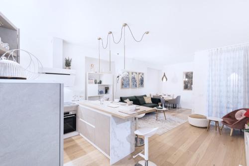 Easylife - Milano - Macchi 61 - Centrale