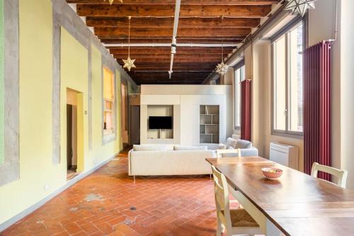 Piazza Pitti - Luxury Apartment -Town Center