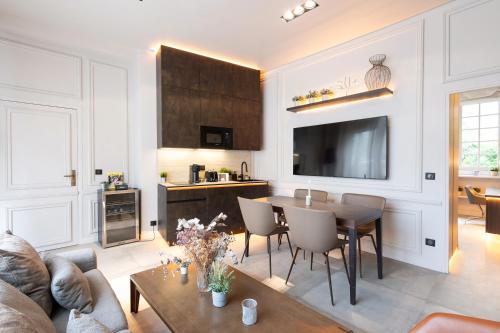 Η κουζίνα ή μικρή κουζίνα στο Appartement SAINT-GERVAIS -The Stay Le Marais - Amazing high end renovated accommodation HOTEL DE VILLE