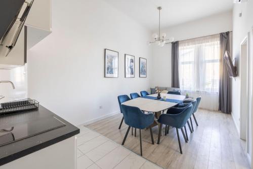 Deluxe Central Grand Residence w/ 5 BEDRMS 1085 Budapest, 36 Üllői út kép - 3