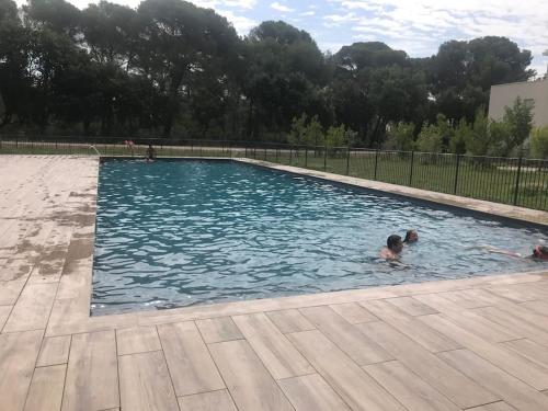 Appartement neuf, climatisé, piscine, terrasse