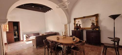 Posezení v ubytování Palacio de los Angulo casa histórica en el centro de Córdoba