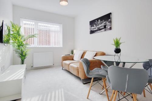 Gallery image of Apartment 1 Castle Lane in Bournemouth