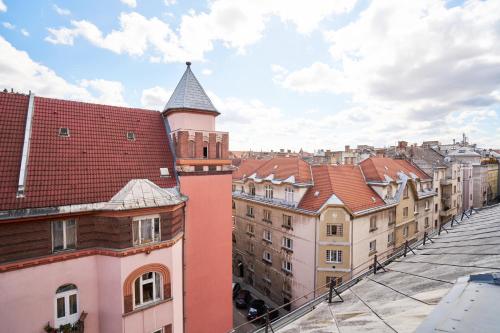 una vista desde el techo de un edificio en Warm & Friendly Apartment II., en Budapest