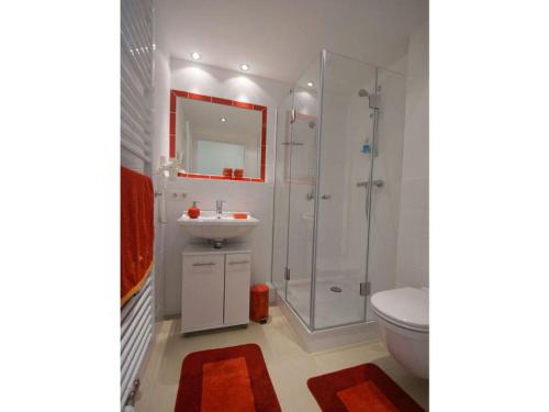 Ένα μπάνιο στο Reese Uitzicht op de Trave