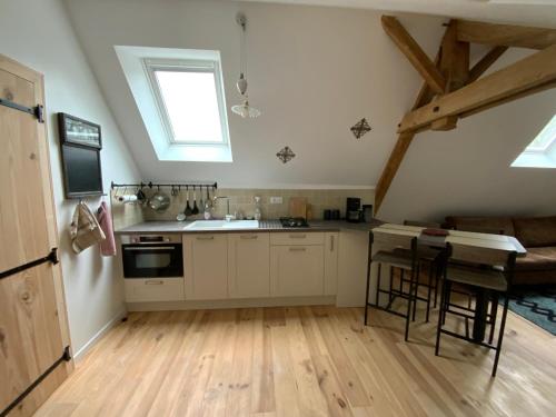 Η κουζίνα ή μικρή κουζίνα στο Logement du Coteau entre Beauval et Amboise