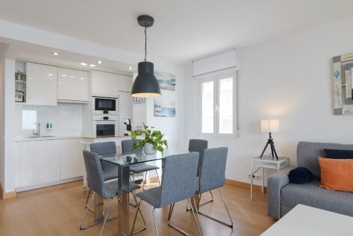 Sea Front Apartment in Marbella Center