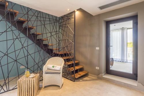 Φωτογραφία από το άλμπουμ του Residence Monte near Umag for 10 people with heated infinity pool, spa & play room σε Merišće