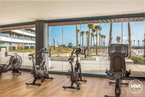 ViVi Homes - Toro Pool, Sauna, Gym & Beach