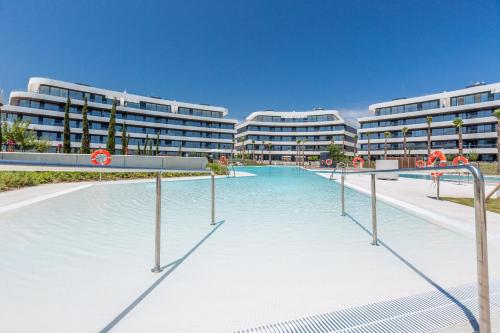 ViVi Homes - Dali - Pool, Sauna, Gym & Sea View