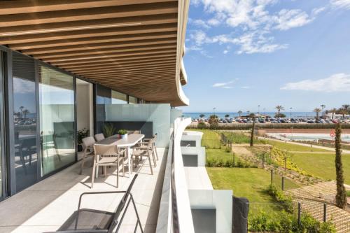 ViVi Homes - Dali - Pool, Sauna, Gym & Sea View