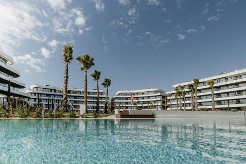 Mila - Pool, Gym, Sauna, Terrace & Sea View