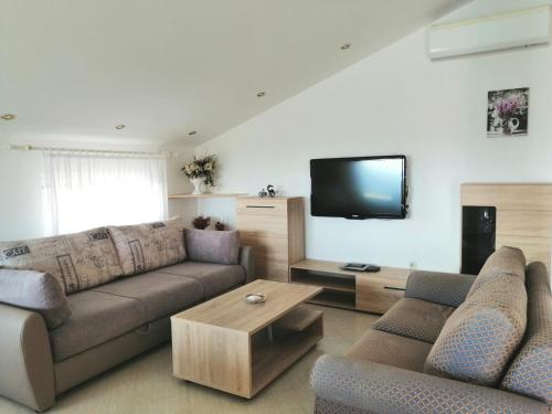 Lovely Sea View House 2 in Malinska Island Krk