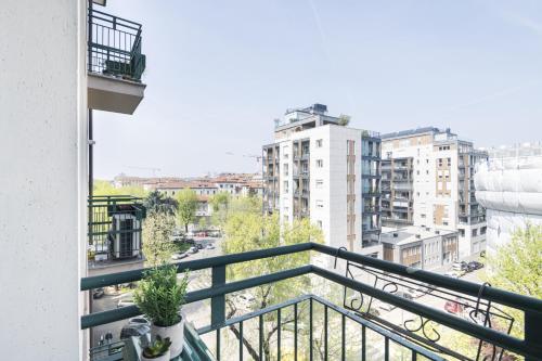 Easylife - Milano - Saldini 38 - Citta Studi